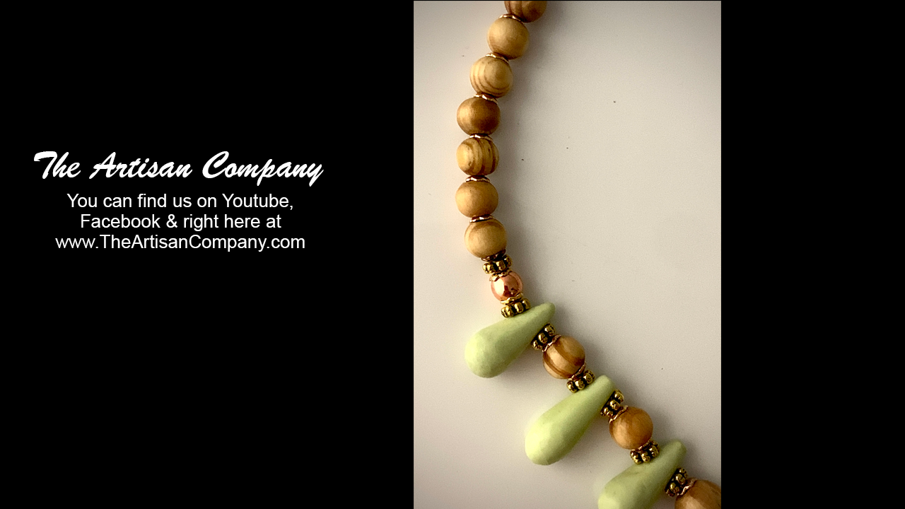 Spring Green Magnesite Stone & Pinewood Necklace