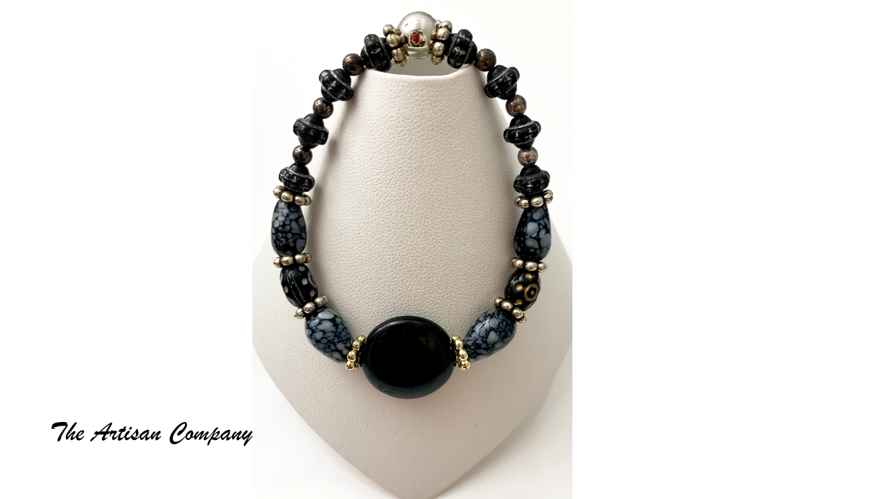 Black Disc Stretch Bracelet
