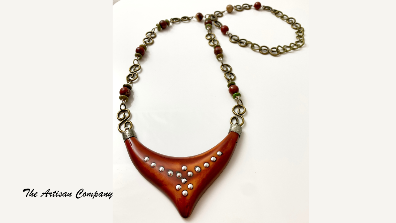 Studded Boomerang Necklace w Earrings