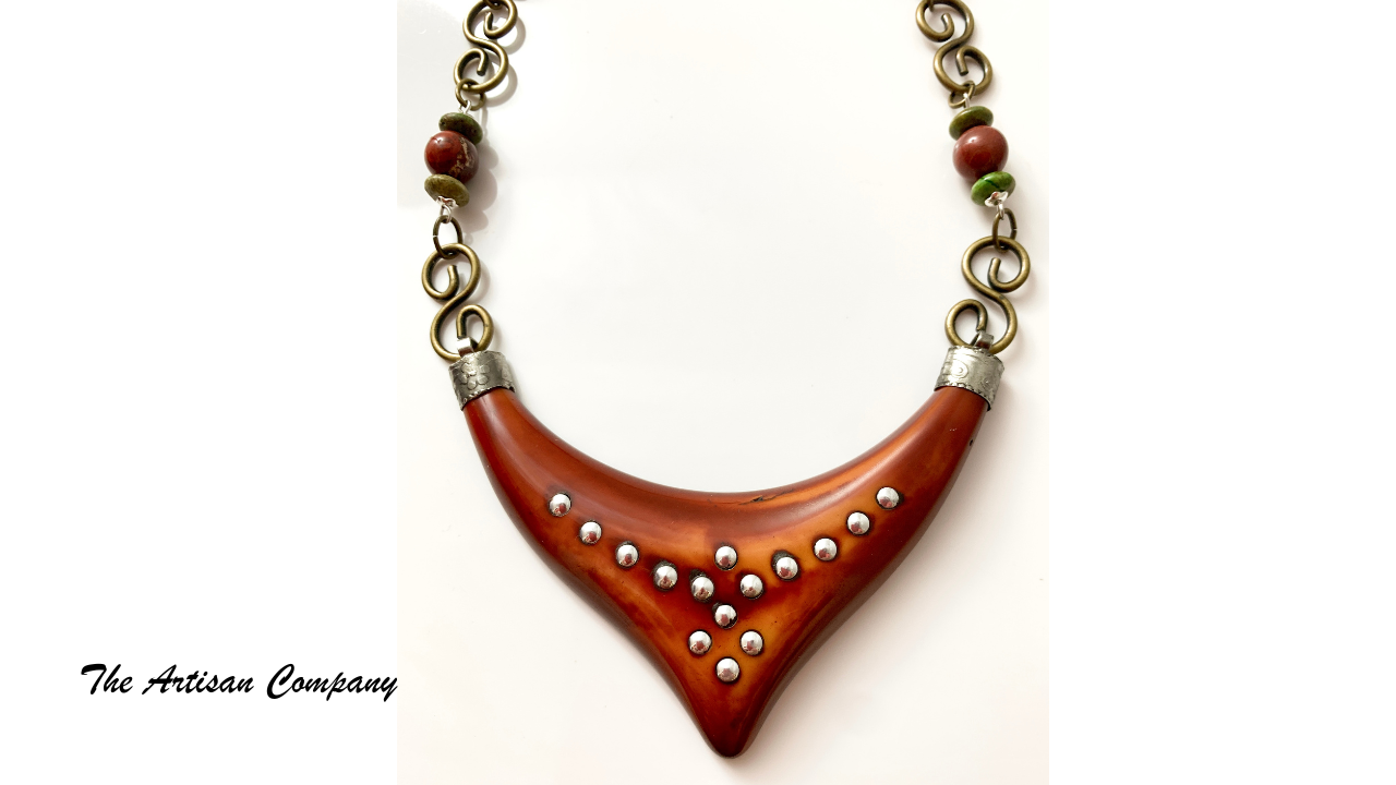 Studded Boomerang Necklace w Earrings